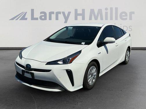 2019 Toyota Prius LE