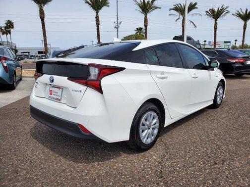 2019 Toyota Prius LE
