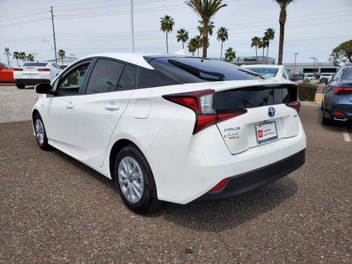 2019 Toyota Prius LE