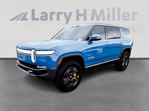 2023 Rivian R1S Adventure
