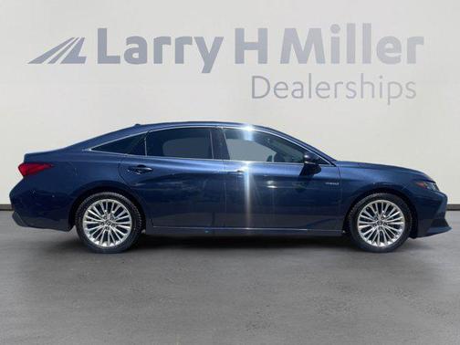 2019 Toyota Avalon Hybrid Limited