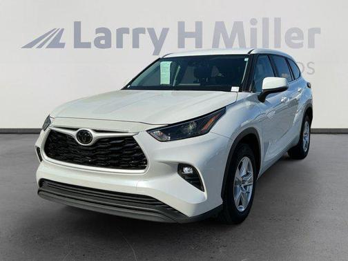 Wind Chill Pearl 2023 Toyota Highlander LE