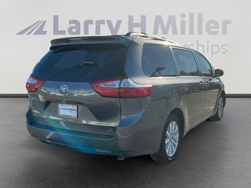 2015 Toyota Sienna LE