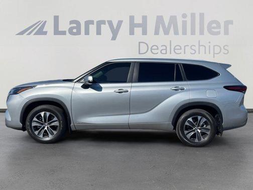 2024 Toyota Highlander Hybrid XLE