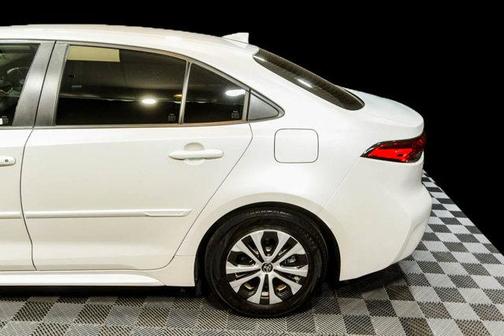 2022 Toyota Corolla Hybrid LE