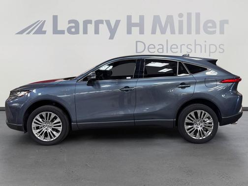 Coastal Gray Metallic 2021 Toyota Venza Limited