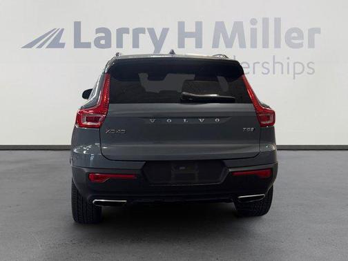 2020 Volvo XC40 T5 R-Design