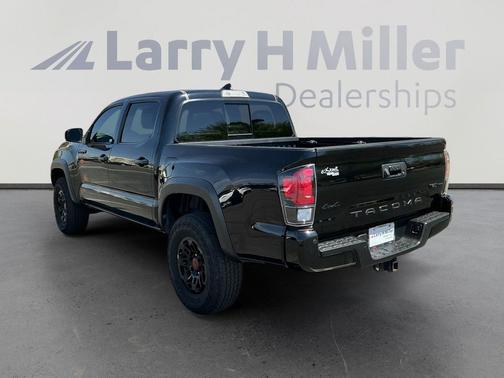 Midnight Black Metallic 2018 Toyota Tacoma TRD Pro