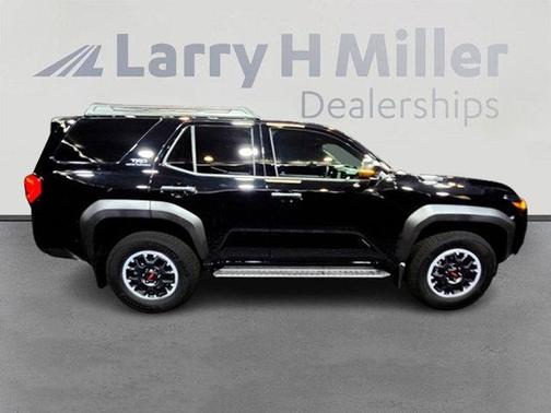 2025 Toyota 4Runner TRD Off Road