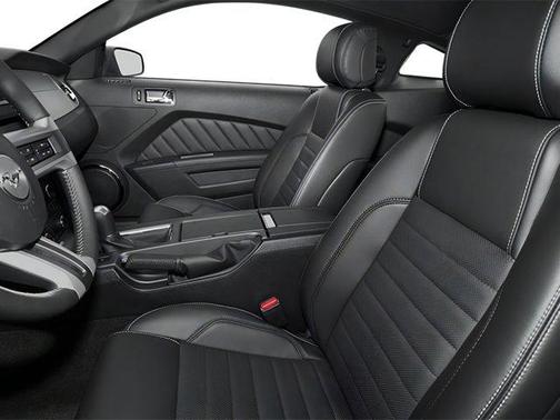 2014 Ford Mustang V6