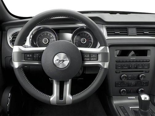 2014 Ford Mustang V6