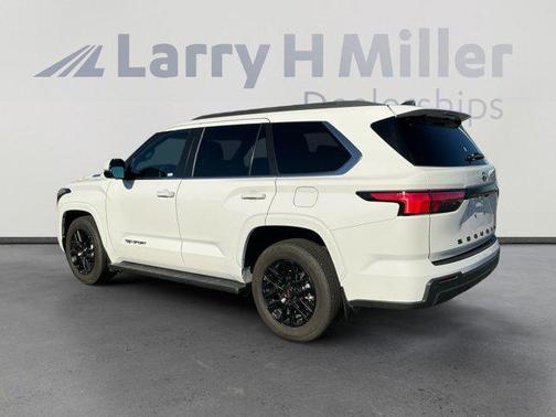 2025 Toyota Sequoia SR5