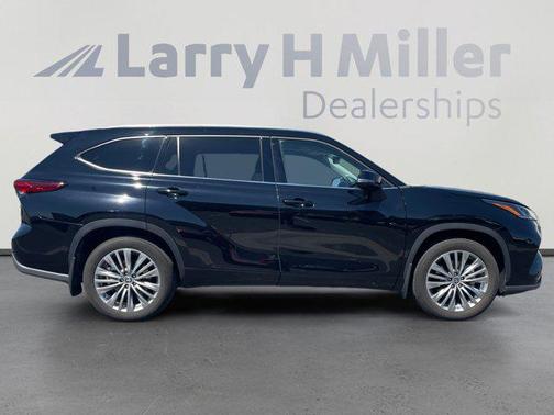 2022 Toyota Highlander Platinum