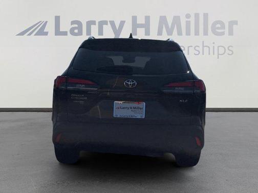 2023 Toyota Corolla Cross XLE