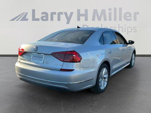 2018 Volkswagen Passat 2.0T SE