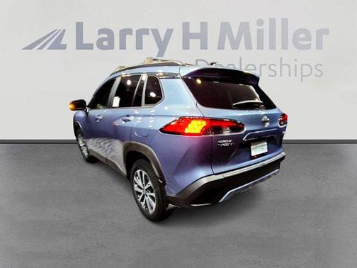 2025 Toyota Corolla Cross XLE