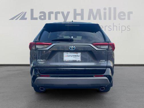 2021 Toyota RAV4 Hybrid SE