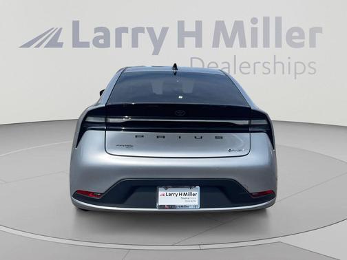 Cutting Edge 2026 Toyota Prius Plug-In Hybrid SE