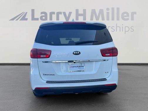 2020 Kia Sedona LX