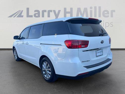 2020 Kia Sedona LX