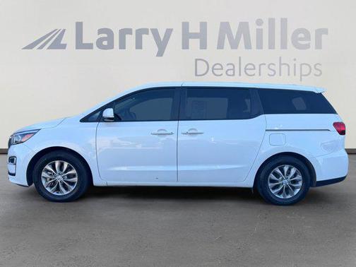 2020 Kia Sedona LX