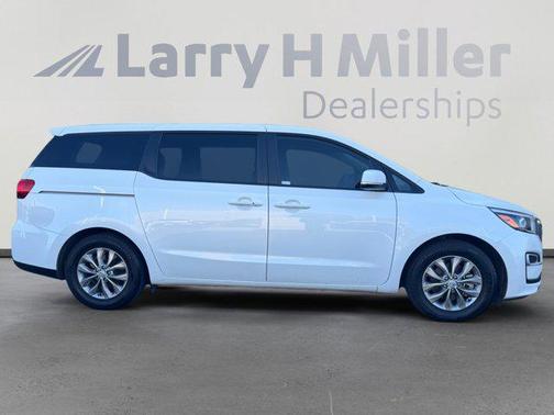 2020 Kia Sedona LX