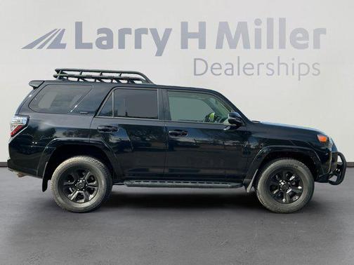 Midnight Black Metallic 2022 Toyota 4Runner SR5 Premium