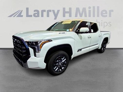2025 Toyota Tundra Hybrid Platinum