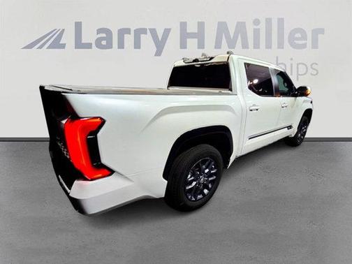2025 Toyota Tundra Hybrid Platinum