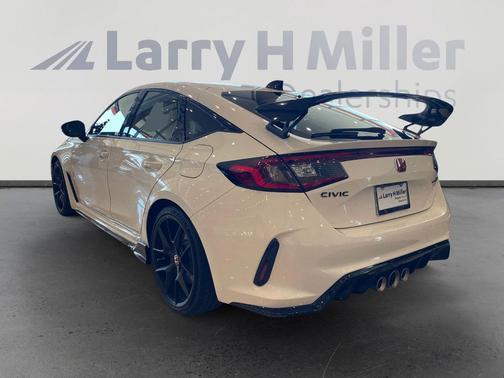 Championship White 2026 Honda Civic Type R Manual