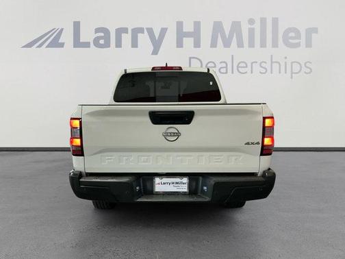 2025 Nissan Frontier S