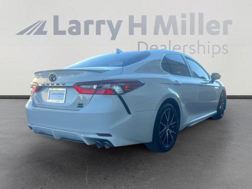 2022 Toyota Camry SE