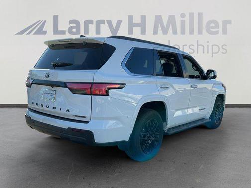 2025 Toyota Sequoia SR5