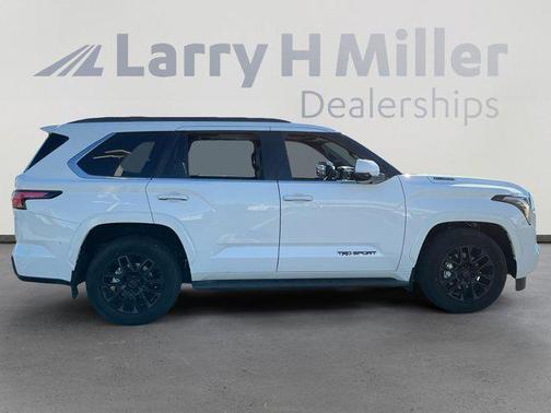 2025 Toyota Sequoia SR5