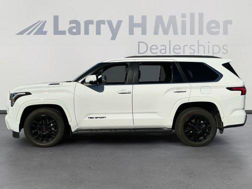 2025 Toyota Sequoia SR5