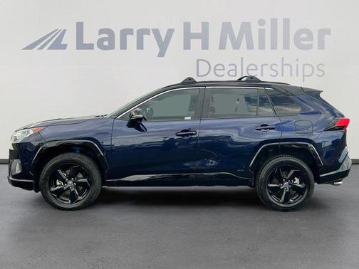 2020 Toyota RAV4 Hybrid SE