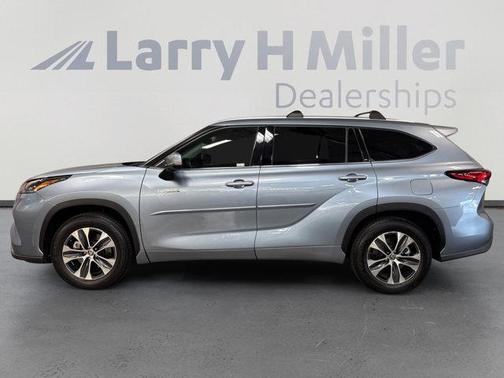 2021 Toyota Highlander Hybrid XLE