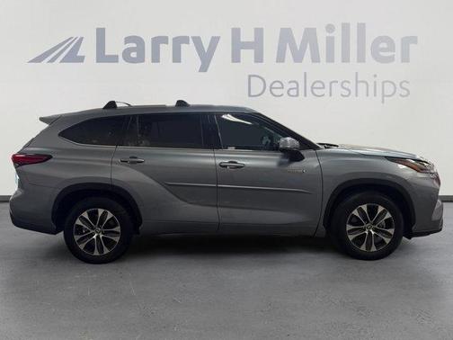 2021 Toyota Highlander Hybrid XLE