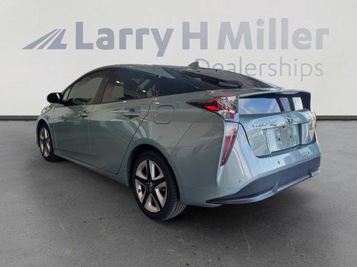 2017 Toyota Prius Four Touring