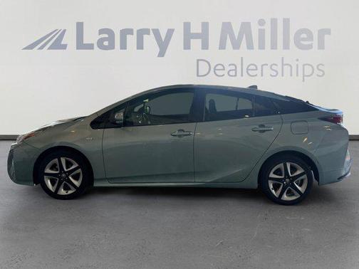 2017 Toyota Prius Four Touring