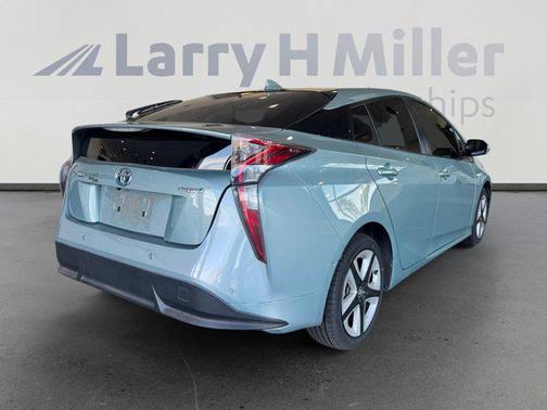 2017 Toyota Prius Four Touring