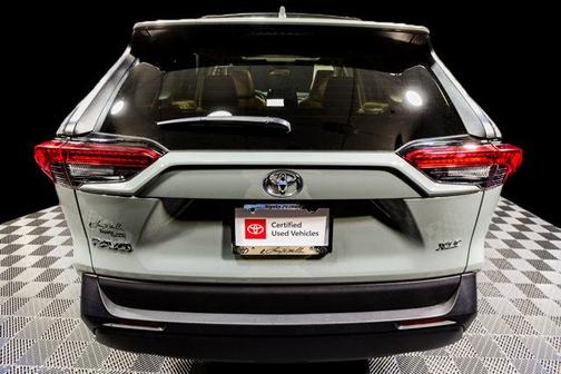 2020 Toyota RAV4 XLE Premium