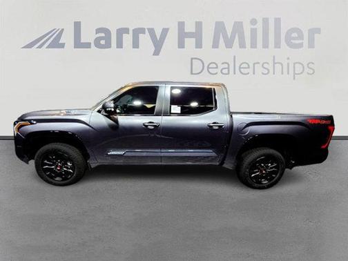 2025 Toyota Tundra Hybrid Platinum