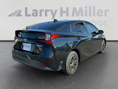 2022 Toyota Prius LE
