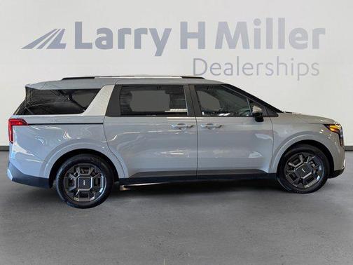 2025 Kia Carnival Hybrid EX