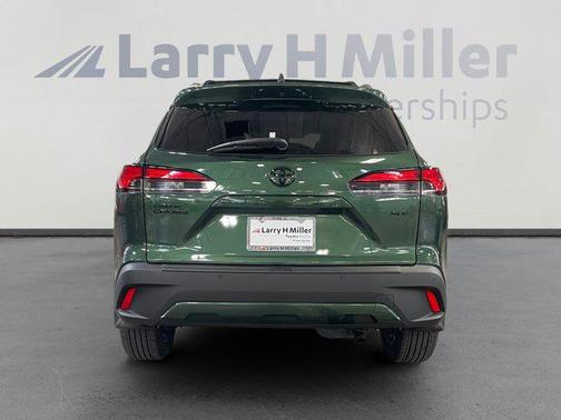 2025 Toyota Corolla Cross XLE