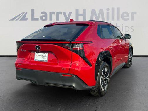 2025 Toyota bZ4X XLE