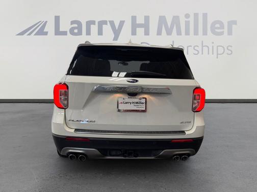 Oxford White 2021 Ford Explorer Platinum