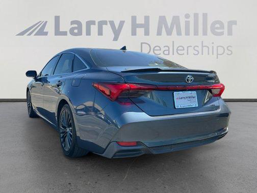 Parisian Night Pearl 2019 Toyota Avalon Hybrid XSE