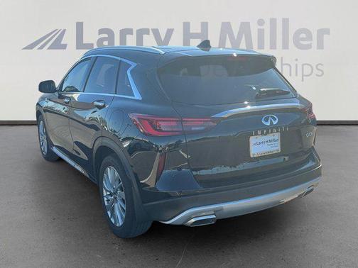 2023 INFINITI QX50 LUXE